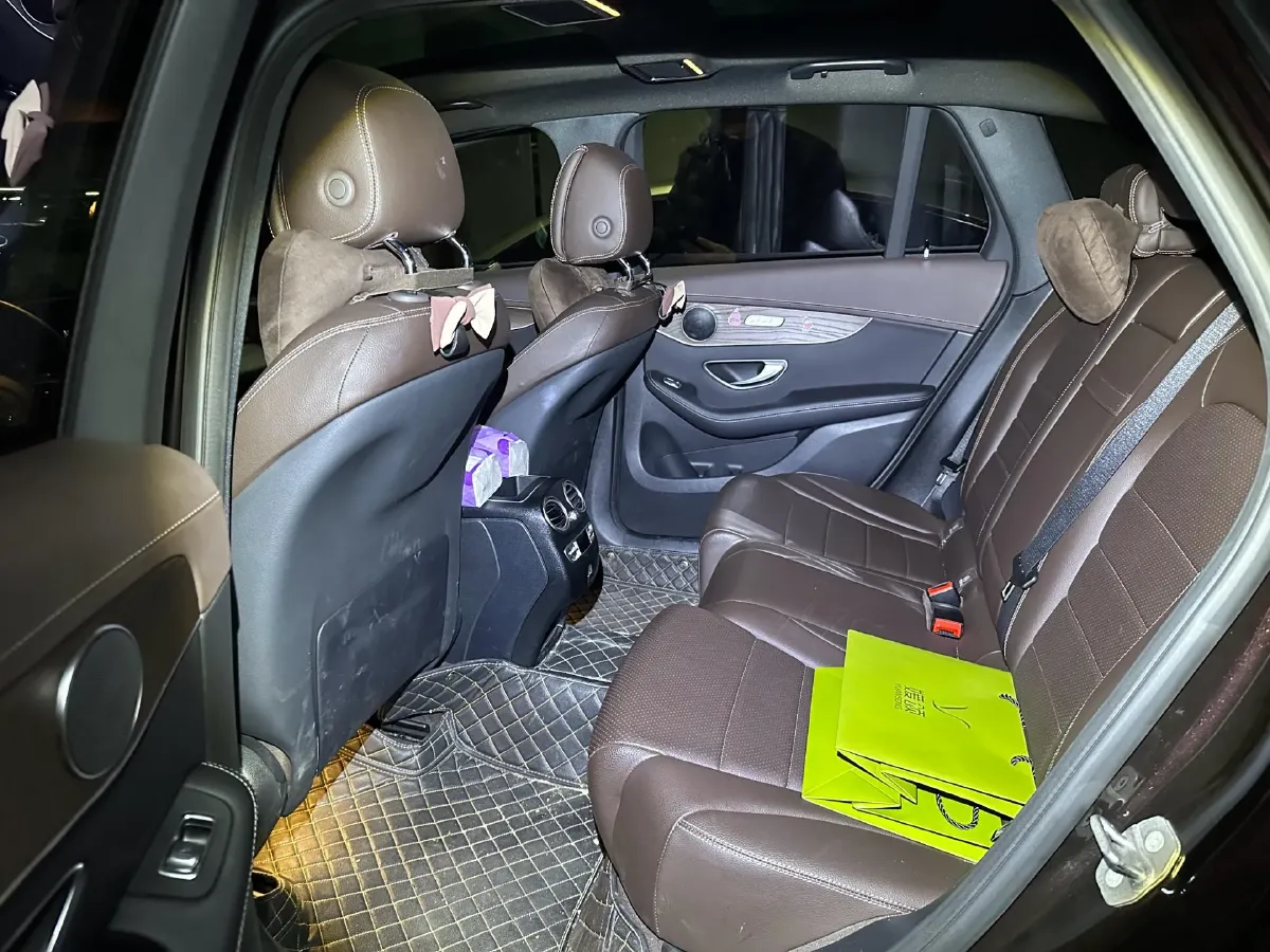 2021 Mercedes-Benz GLC Class 2.0T 197HP L4 9AT,autocango,china used car exporter,china ev exporter,chinese used car exporter,chinese used ev exporter