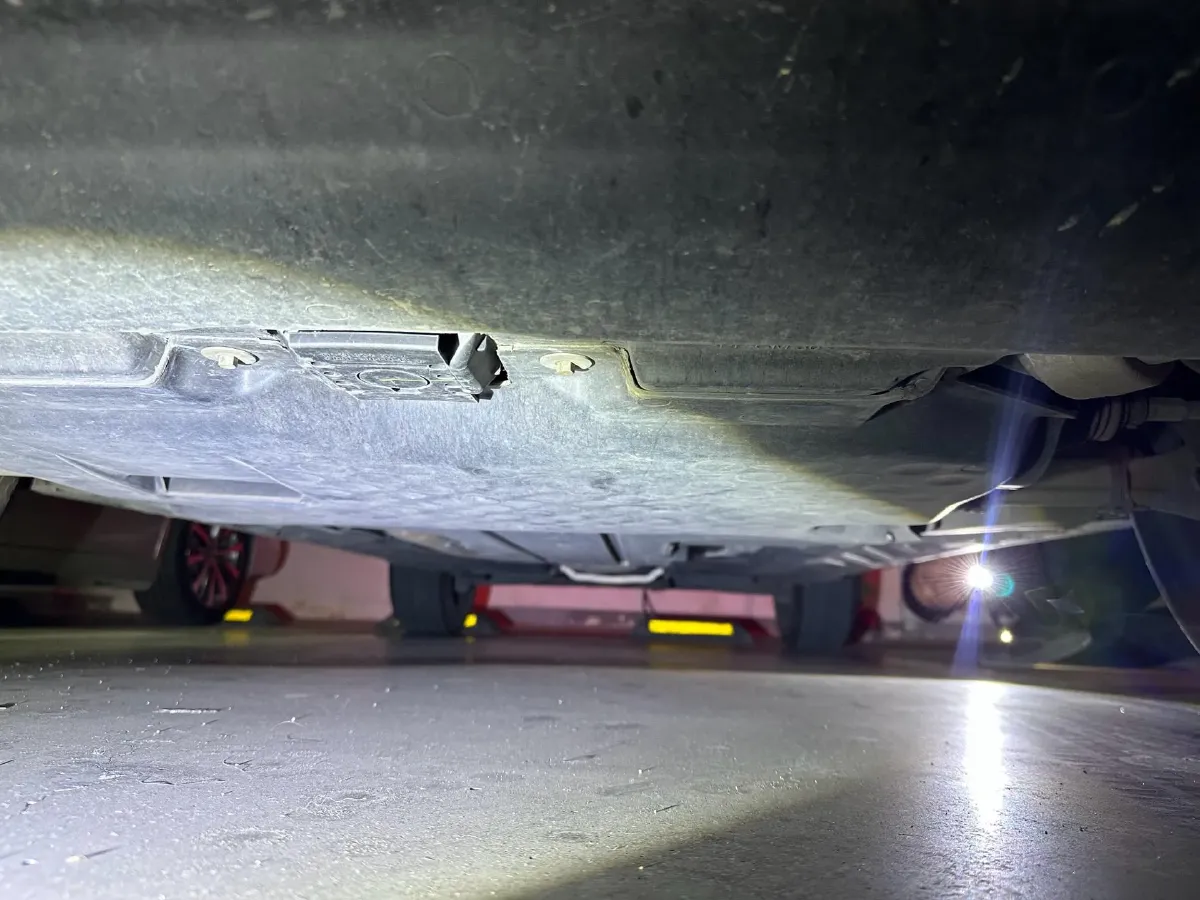 2021 Mercedes-Benz GLC Class 2.0T 197HP L4 9AT,autocango,china used car exporter,china ev exporter,chinese used car exporter,chinese used ev exporter