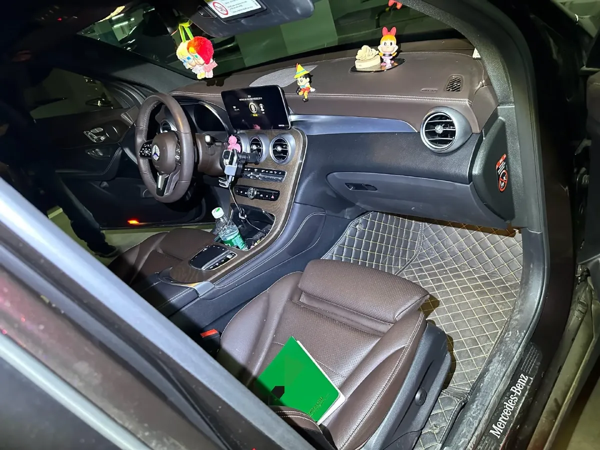 2021 Mercedes-Benz GLC Class 2.0T 197HP L4 9AT,autocango,china used car exporter,china ev exporter,chinese used car exporter,chinese used ev exporter