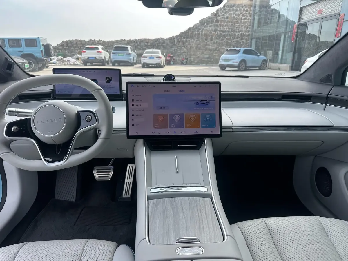 2025 Luxeed S7 BEV 100KWH,autocango,china used car exporter,china ev exporter,chinese used car exporter,chinese used ev exporter