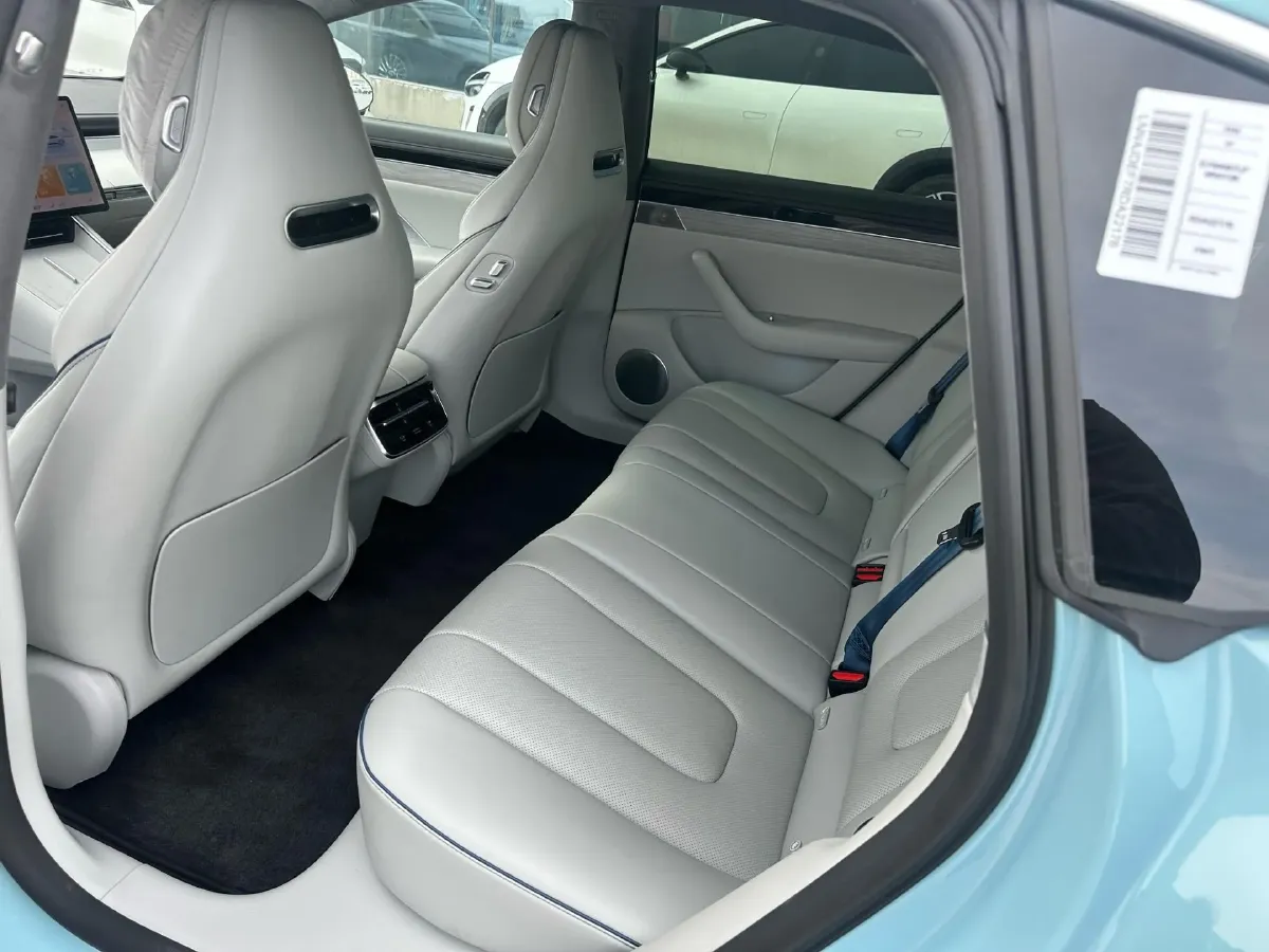 2025 Luxeed S7 BEV 100KWH,autocango,china used car exporter,china ev exporter,chinese used car exporter,chinese used ev exporter