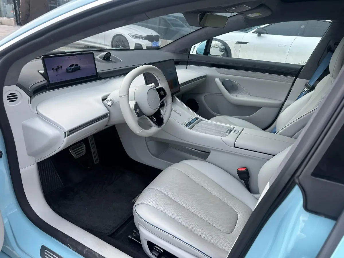 2025 Luxeed S7 BEV 100KWH,autocango,china used car exporter,china ev exporter,chinese used car exporter,chinese used ev exporter