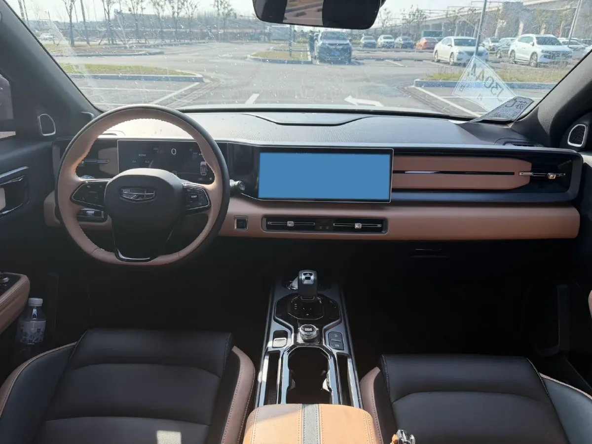 2023 Geely ICON 1.5T 181HP L4 7DCT,autocango,china used car exporter,china ev exporter,chinese used car exporter,chinese used ev exporter