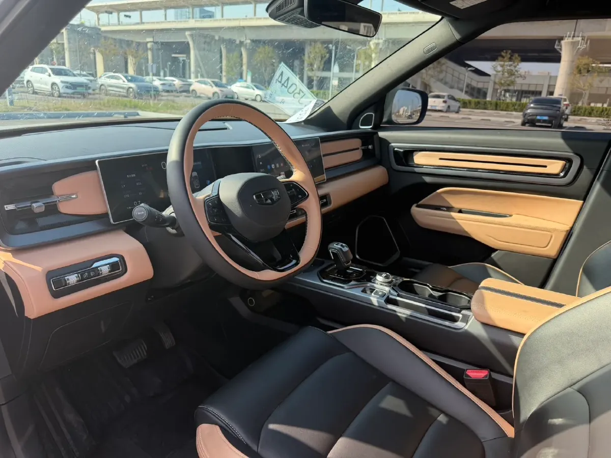 2023 Geely ICON 1.5T 181HP L4 7DCT,autocango,china used car exporter,china ev exporter,chinese used car exporter,chinese used ev exporter