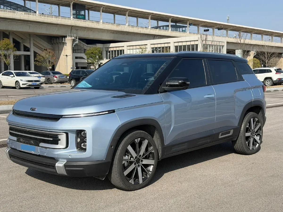 2023 Geely ICON 1.5T 181HP L4 7DCT,autocango,china used car exporter,china ev exporter,chinese used car exporter,chinese used ev exporter