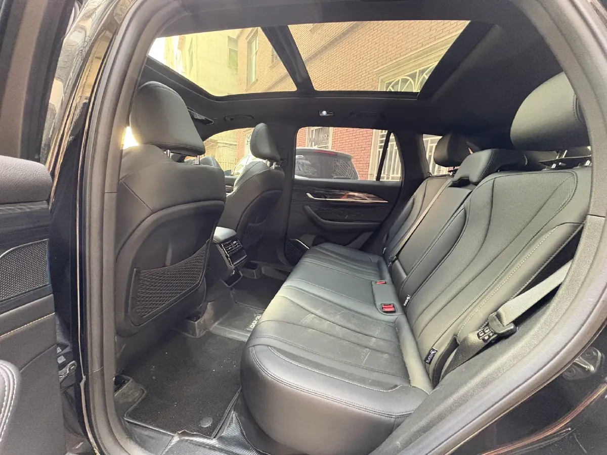 2024 Geely Monjaro 2.0T 218HP L4 7DCT,autocango,china used car exporter,china ev exporter,chinese used car exporter,chinese used ev exporter