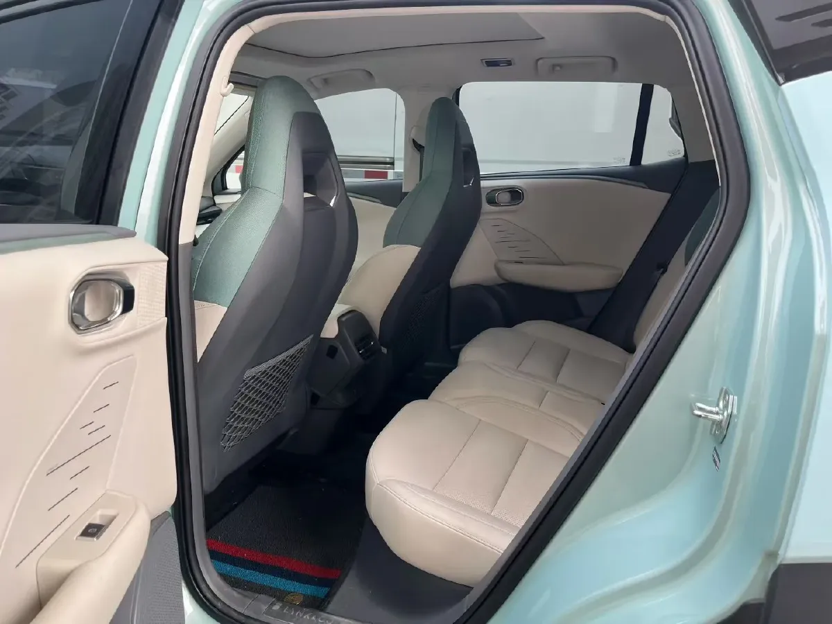 2023 LYNK&CO 06 EM-P 1.5L 120HP L4 3DHT PHEV 19.09KWH,autocango,china used car exporter,china ev exporter,chinese used car exporter,chinese used ev exporter