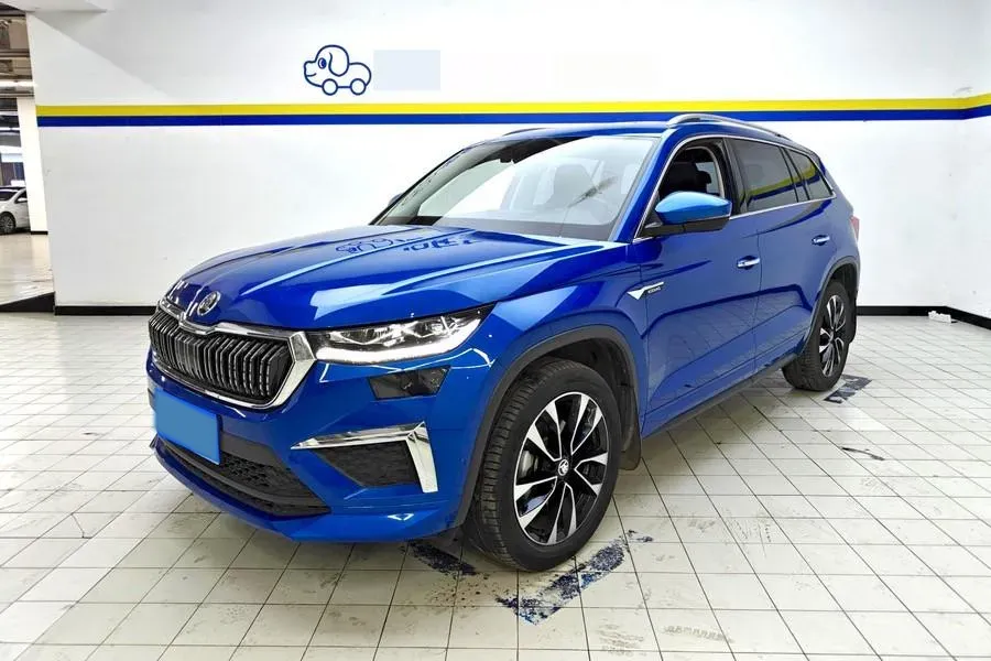 2022 Skoda Kodiak 2.0T 186HP L4 7DCT,autocango,china used car exporter,china ev exporter,chinese used car exporter,chinese used ev exporter