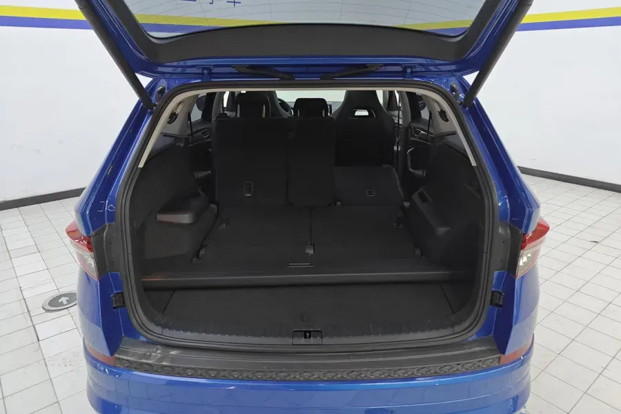 2022 Skoda Kodiak 2.0T 186HP L4 7DCT,autocango,china used car exporter,china ev exporter,chinese used car exporter,chinese used ev exporter