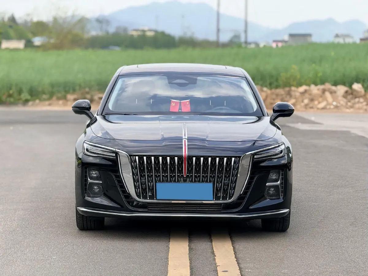 2023 HongQi H5 2.0T 224HP L4 8AT,autocango,china used car exporter,china ev exporter,chinese used car exporter,chinese used ev exporter