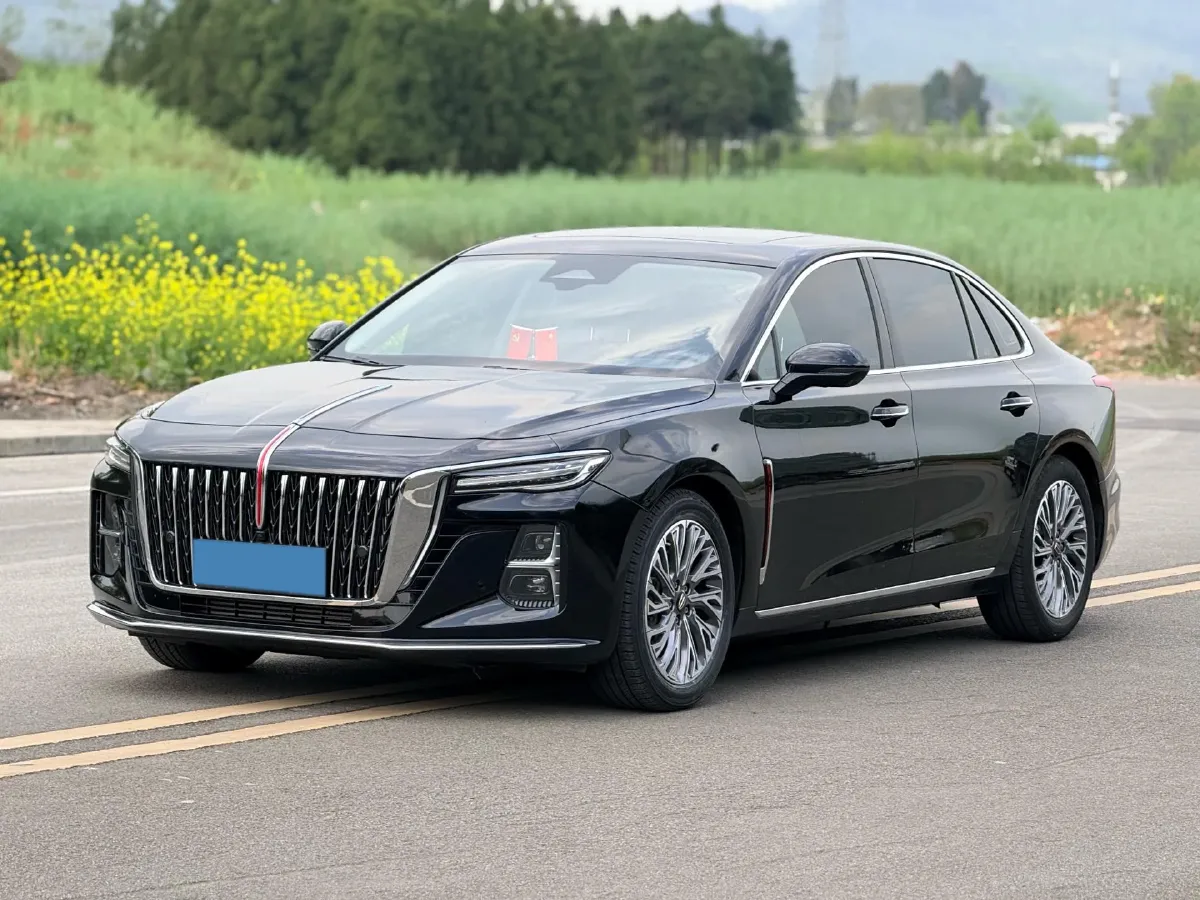 2023 HongQi H5 2.0T 224HP L4 8AT,autocango,china used car exporter,china ev exporter,chinese used car exporter,chinese used ev exporter