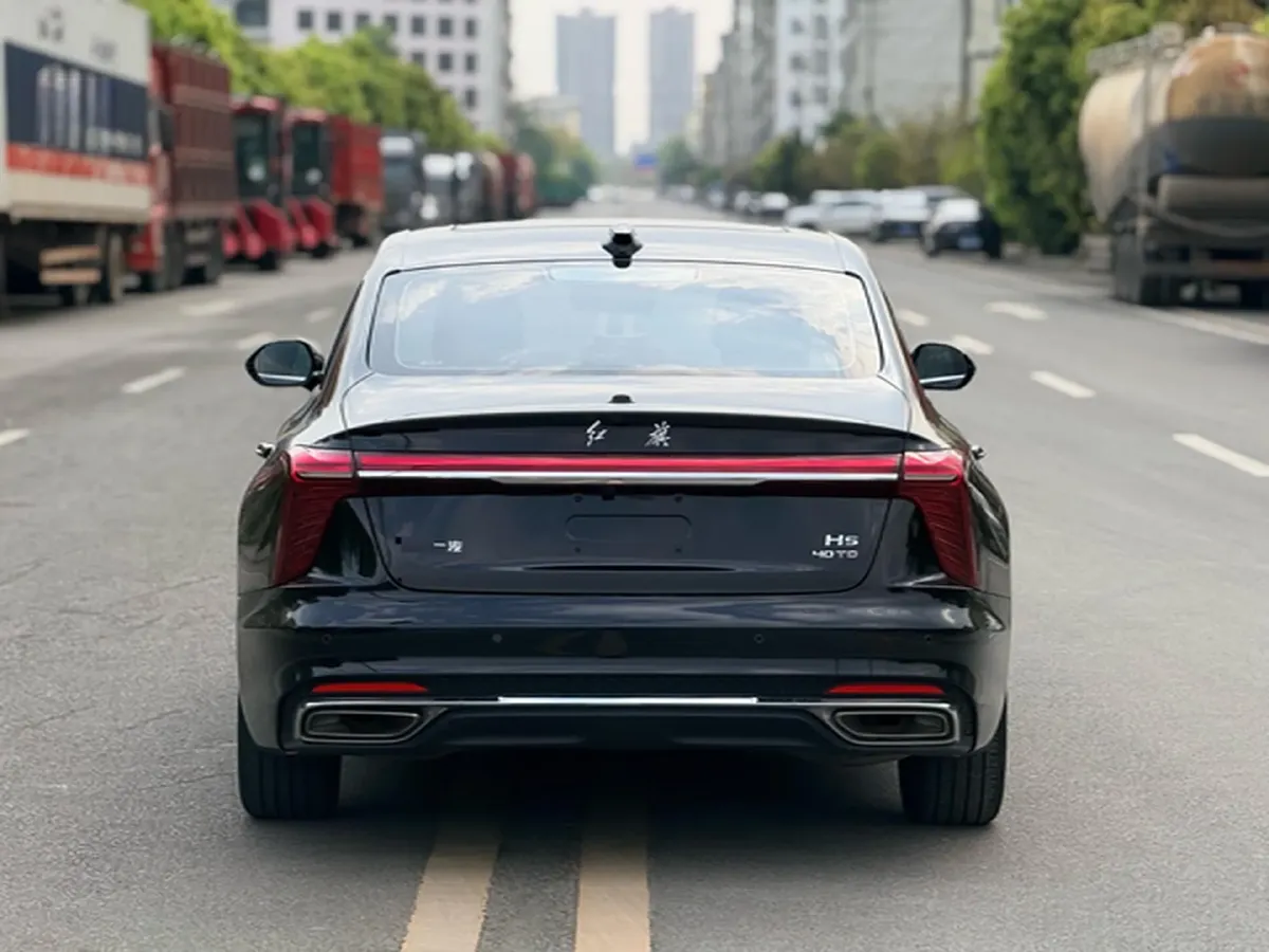 2023 HongQi H5 2.0T 224HP L4 8AT,autocango,china used car exporter,china ev exporter,chinese used car exporter,chinese used ev exporter