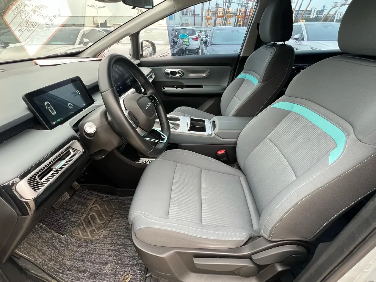 2022 Geely Okavango 1.8T 184HP L4 7DCT,autocango,china used car exporter,china ev exporter,chinese used car exporter,chinese used ev exporter