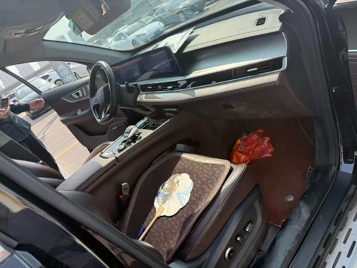 2024 Chery Tiggo 8 PRO 1.6T 197HP L4 7DCT,autocango,china used car exporter,china ev exporter,chinese used car exporter,chinese used ev exporter