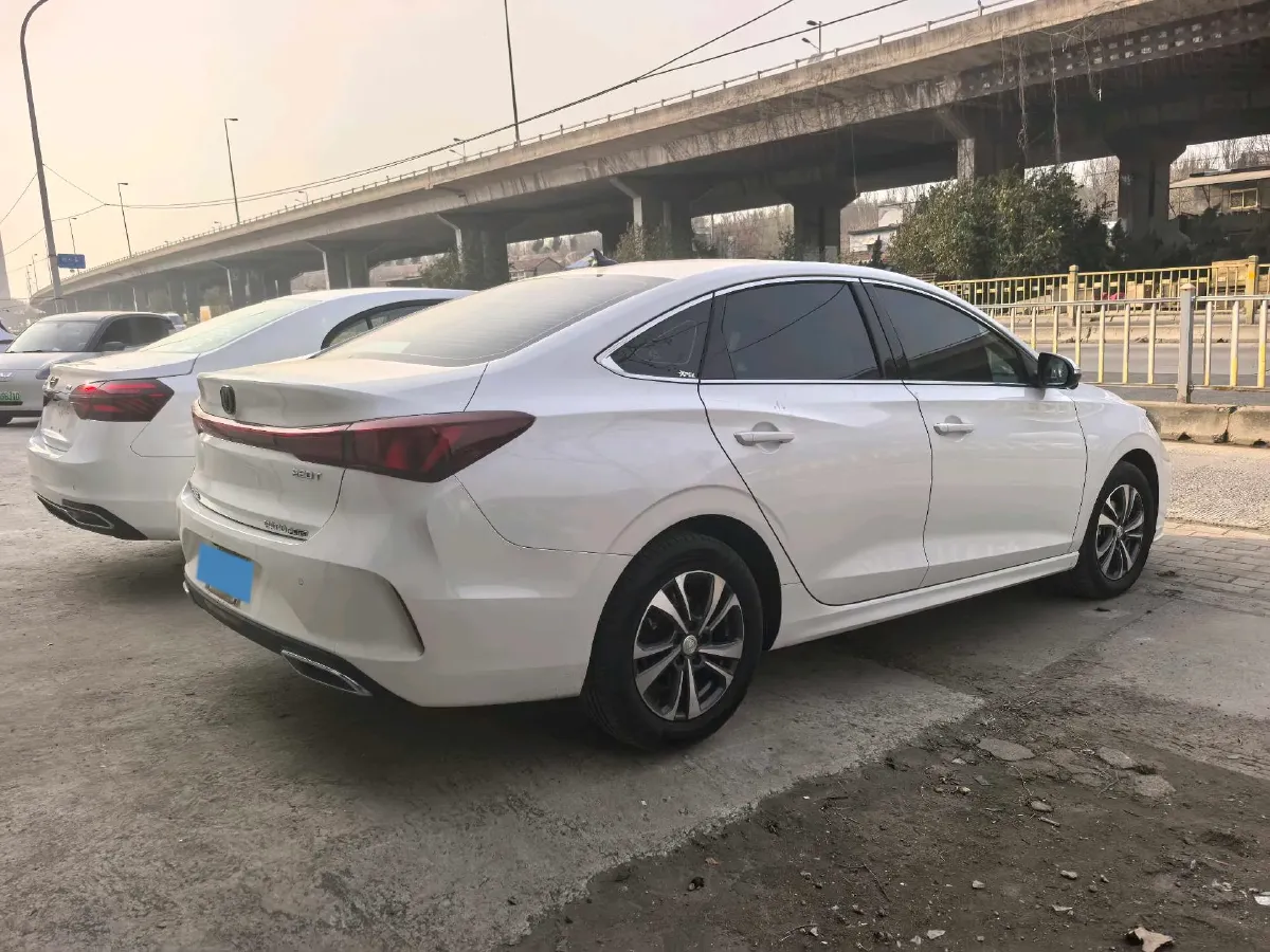 2022 ChangAn Eado 1.4T 160HP L4 7DCT,autocango,china used car exporter,china ev exporter,chinese used car exporter,chinese used ev exporter