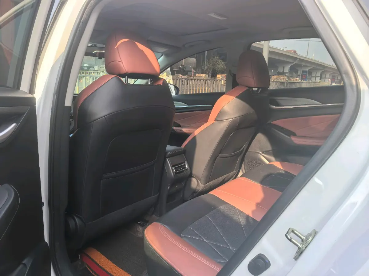 2022 ChangAn Eado 1.4T 160HP L4 7DCT,autocango,china used car exporter,china ev exporter,chinese used car exporter,chinese used ev exporter