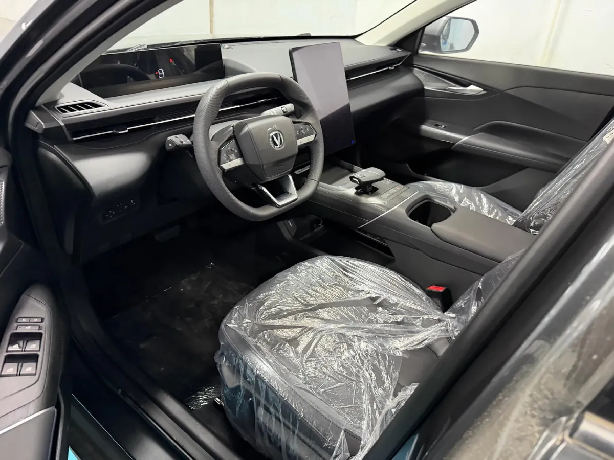 2024 ChangAn Eado 1.5T 170HP L4 7DCT,autocango,china used car exporter,china ev exporter,chinese used car exporter,chinese used ev exporter