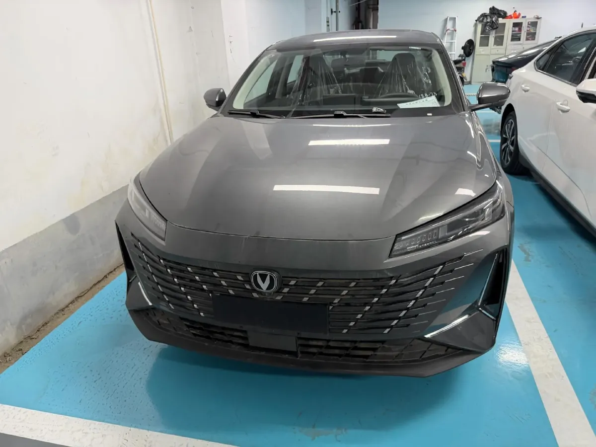 2024 ChangAn Eado 1.5T 170HP L4 7DCT,autocango,china used car exporter,china ev exporter,chinese used car exporter,chinese used ev exporter