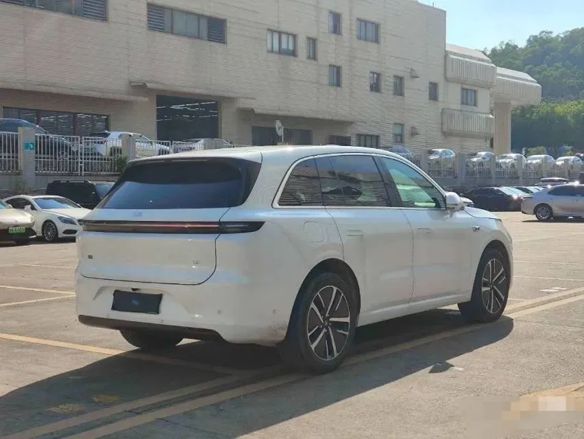 2024 Li L6 Range Extended 154HP L4 REEV 36.8KWH,autocango,china used car exporter,china ev exporter,chinese used car exporter,chinese used ev exporter