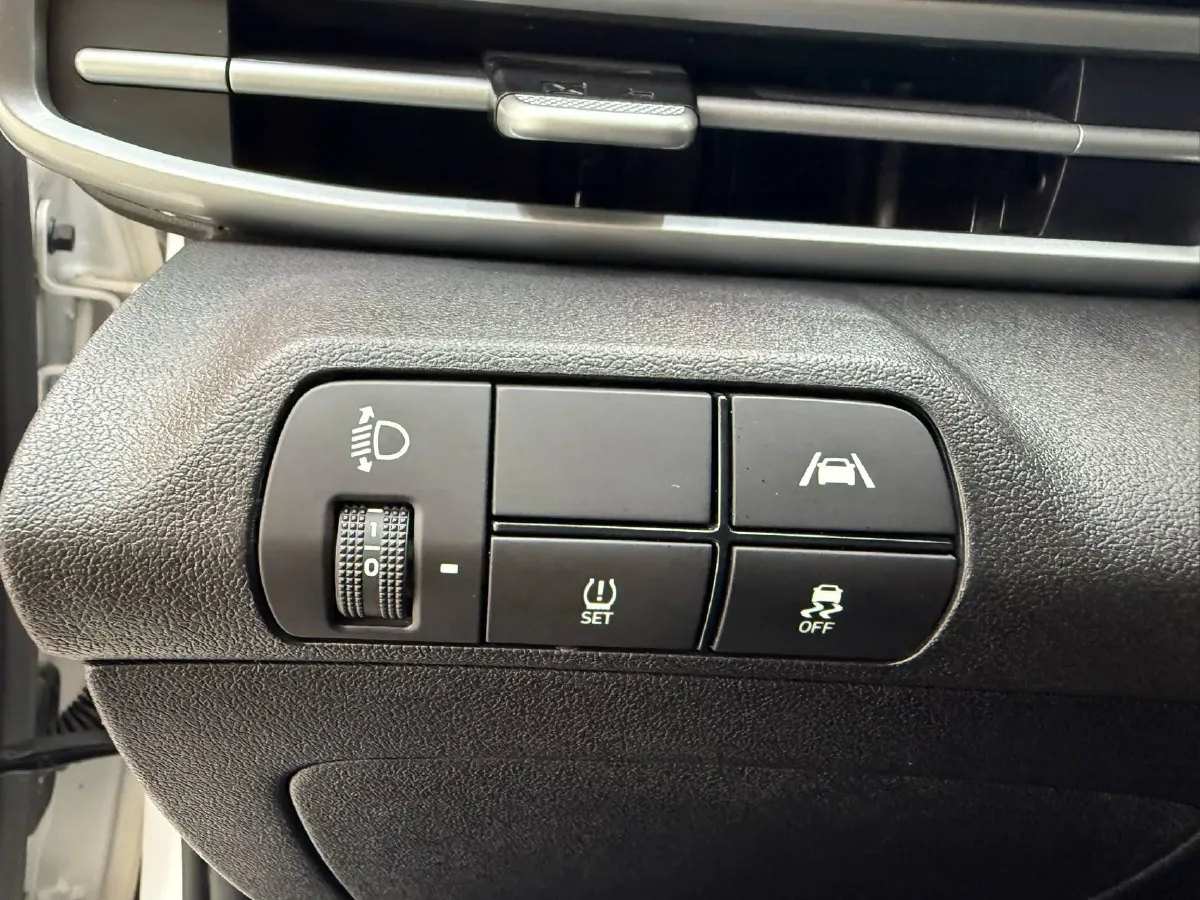 2022 Hyundai Elantra 1.5L 115HP L4 CVT,autocango,china used car exporter,china ev exporter,chinese used car exporter,chinese used ev exporter