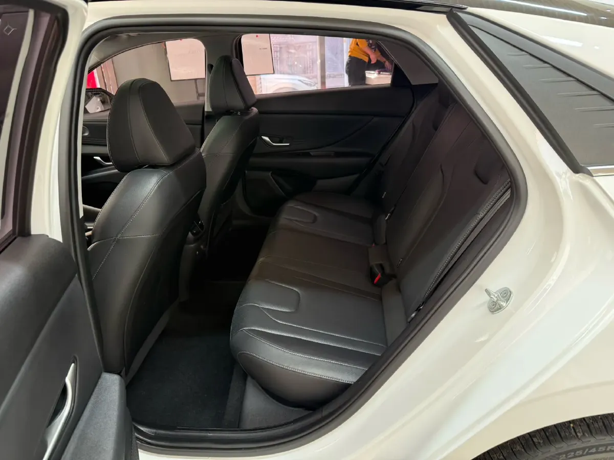 2022 Hyundai Elantra 1.5L 115HP L4 CVT,autocango,china used car exporter,china ev exporter,chinese used car exporter,chinese used ev exporter