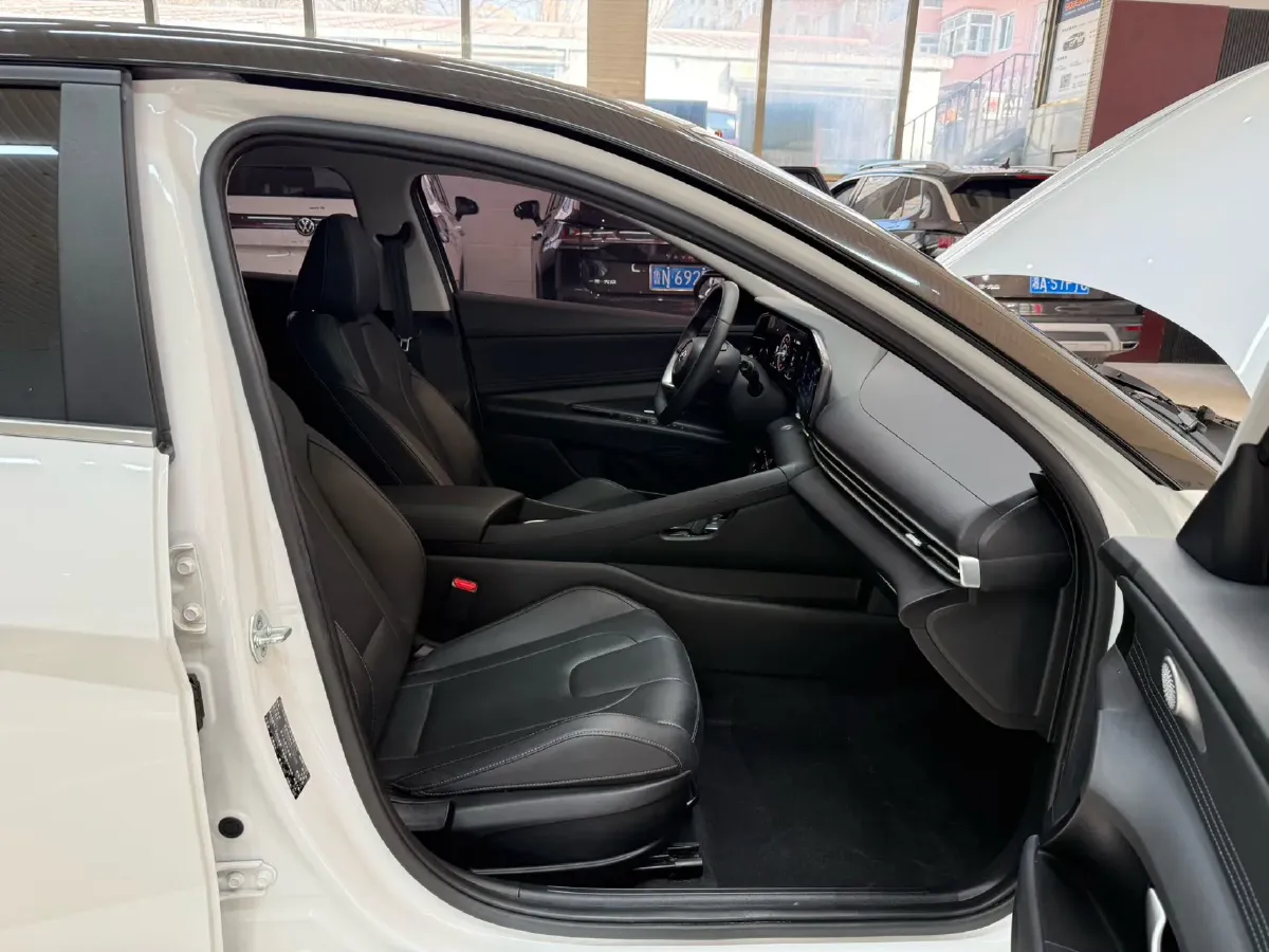 2022 Hyundai Elantra 1.5L 115HP L4 CVT,autocango,china used car exporter,china ev exporter,chinese used car exporter,chinese used ev exporter