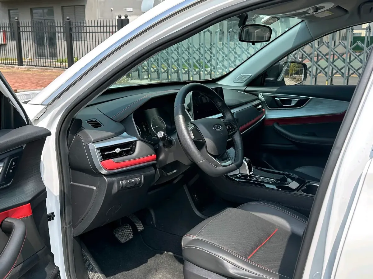 2022 Chery Tiggo 7 1.5T 156HP L4 CVT,autocango,china used car exporter,china ev exporter,chinese used car exporter,chinese used ev exporter