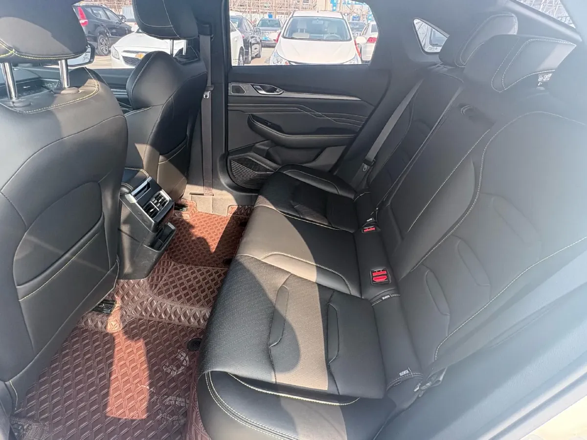 2023 Geely Preface 1.5T 181HP L4 7DCT,autocango,china used car exporter,china ev exporter,chinese used car exporter,chinese used ev exporter