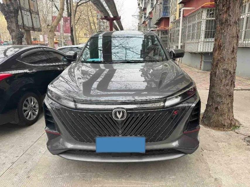 2022 ChangAn CS75 Plus 1.5T 178HP L4 6AT,autocango,china used car exporter,china ev exporter,chinese used car exporter,chinese used ev exporter