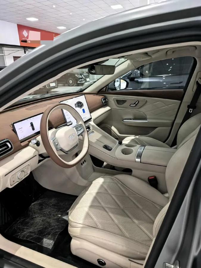 2025 Fulwin FulwinA9L 1.5T 156HP L4 1DHT PHEV,autocango,china used car exporter,china ev exporter,chinese used car exporter,chinese used ev exporter