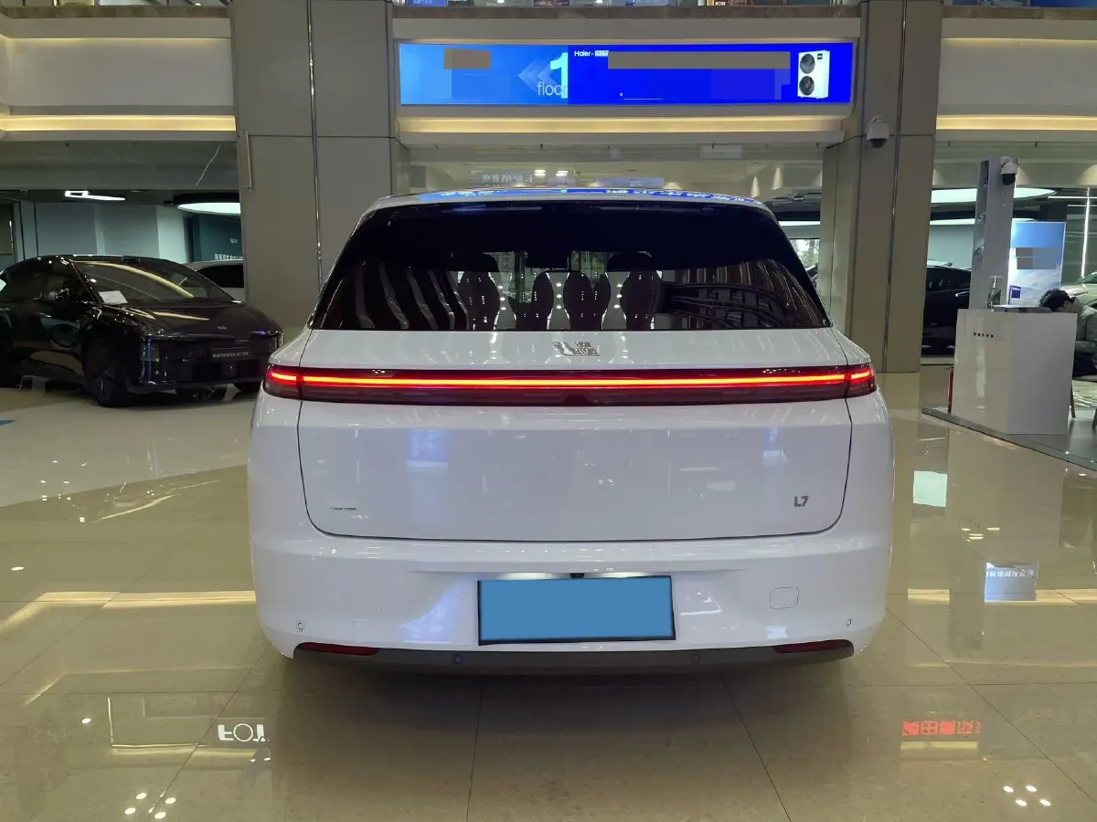 2023 Li L7 Range Extended 154HP REEV 40.9KWH,autocango,china used car exporter,china ev exporter,chinese used car exporter,chinese used ev exporter