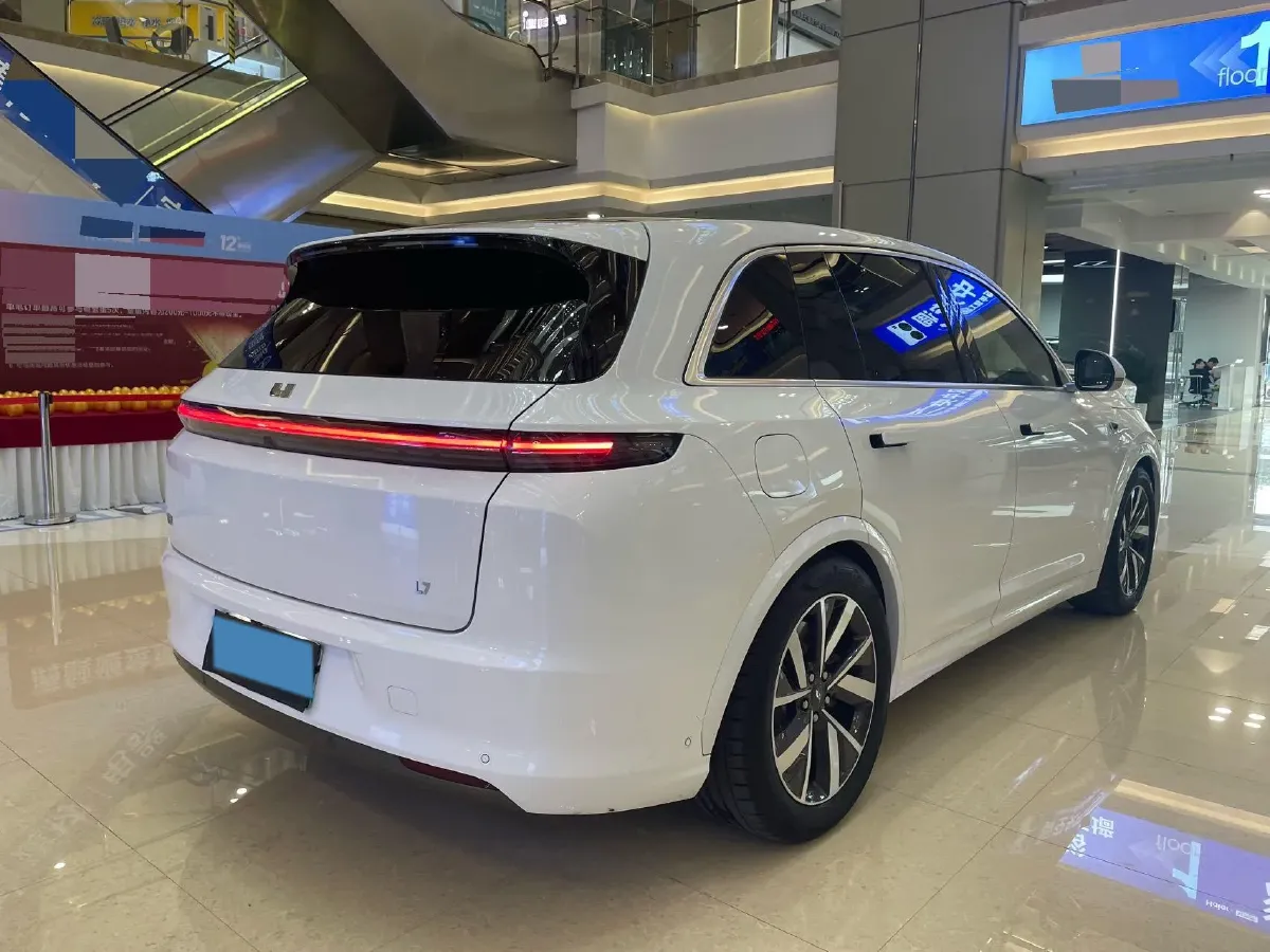2023 Li L7 Range Extended 154HP REEV 40.9KWH,autocango,china used car exporter,china ev exporter,chinese used car exporter,chinese used ev exporter