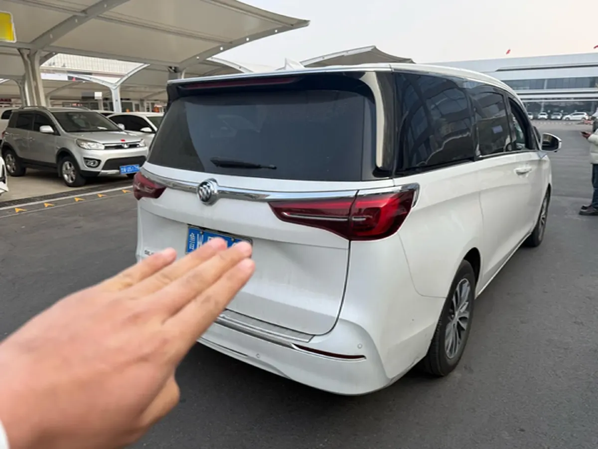 2020 Buick GL8 2.0T 237HP L4 9AT,autocango,china used car exporter,china ev exporter,chinese used car exporter,chinese used ev exporter