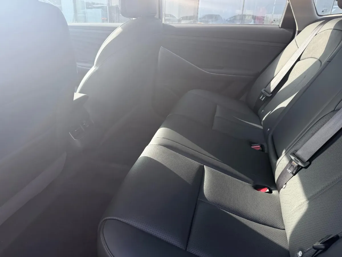 2026 Nissan N7 1.5L 102HP L4 1DHT PHEV,autocango,china used car exporter,china ev exporter,chinese used car exporter,chinese used ev exporter