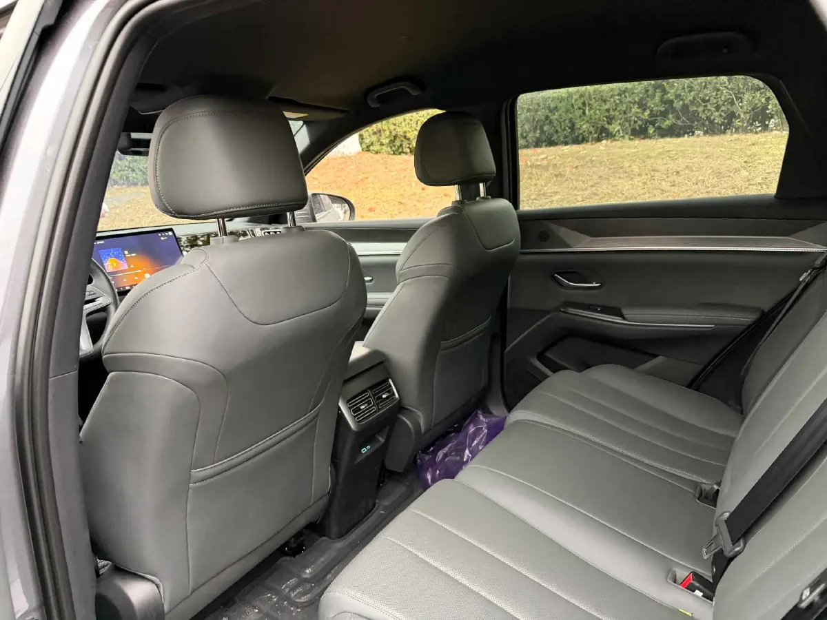 2026 BYD Song Pro 1.5L 101HP L4 E-CVT PHEV,autocango,china used car exporter,china ev exporter,chinese used car exporter,chinese used ev exporter