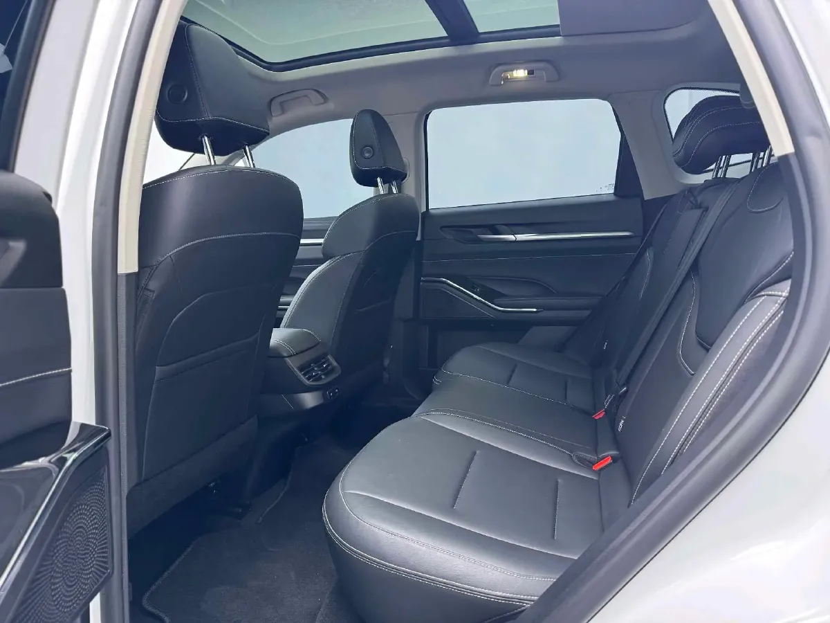 2022 Haval H6 1.5T 184HP L4 7DCT,autocango,china used car exporter,china ev exporter,chinese used car exporter,chinese used ev exporter