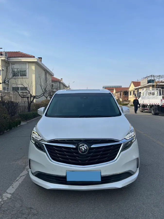 2022 Buick GL8 2.0T 237HP L4 9AT,autocango,china used car exporter,china ev exporter,chinese used car exporter,chinese used ev exporter