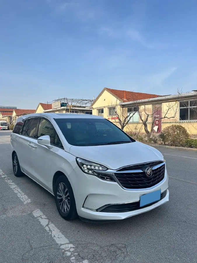 2022 Buick GL8 2.0T 237HP L4 9AT,autocango,china used car exporter,china ev exporter,chinese used car exporter,chinese used ev exporter