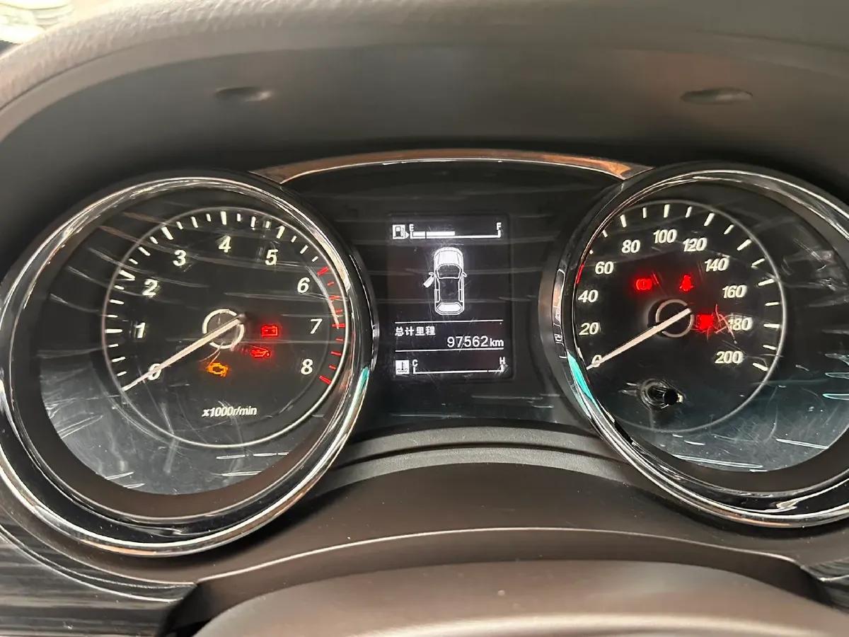 2016 BaoJun 560 1.5T 150HP L4 6MT,autocango,china used car exporter,china ev exporter,chinese used car exporter,chinese used ev exporter