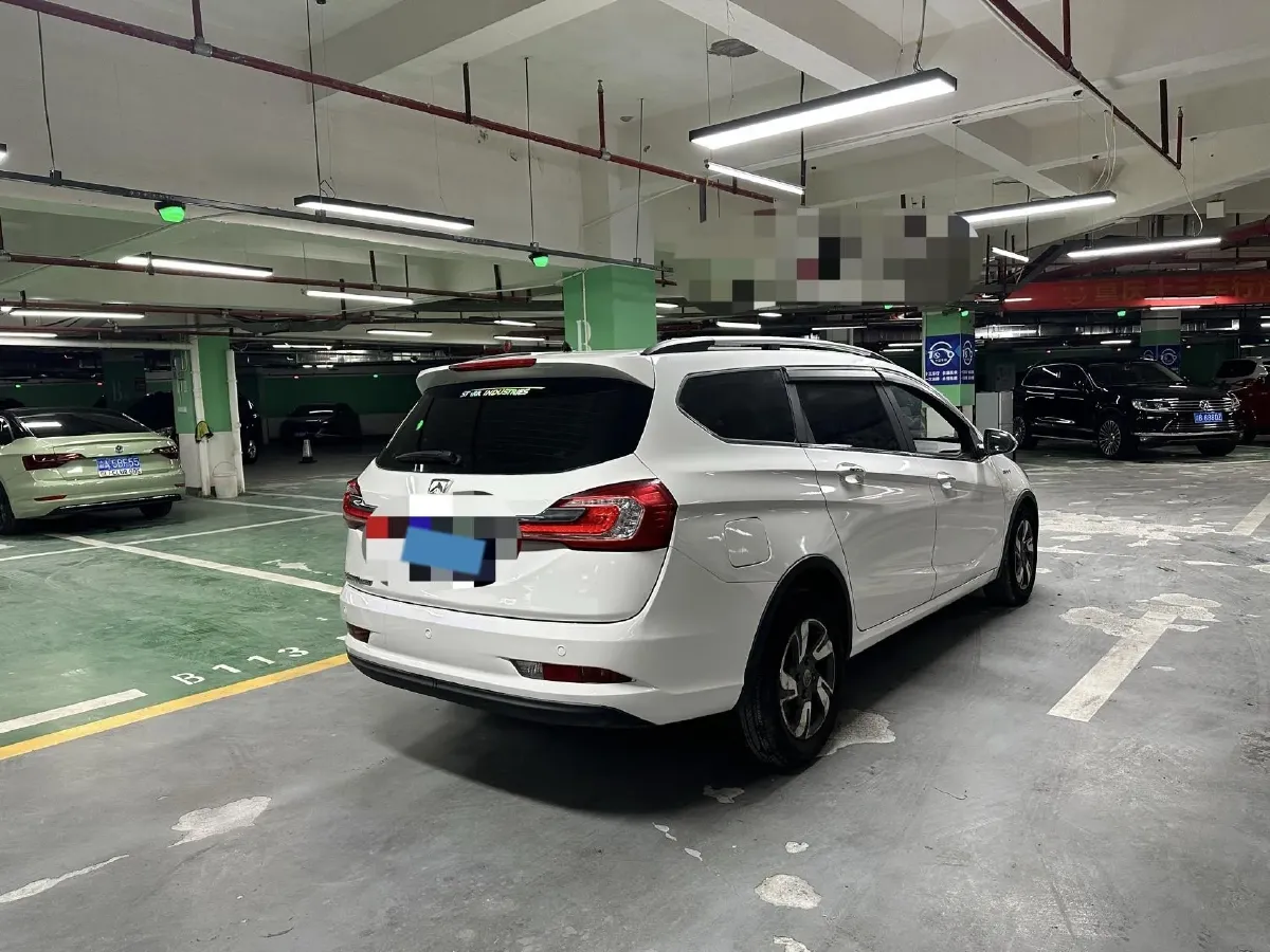 2017 BaoJun 310W 1.5L 112HP L4 6MT,autocango,china used car exporter,china ev exporter,chinese used car exporter,chinese used ev exporter