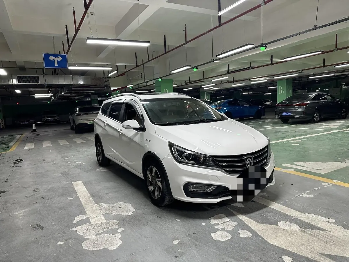 2017 BaoJun 310W 1.5L 112HP L4 6MT,autocango,china used car exporter,china ev exporter,chinese used car exporter,chinese used ev exporter