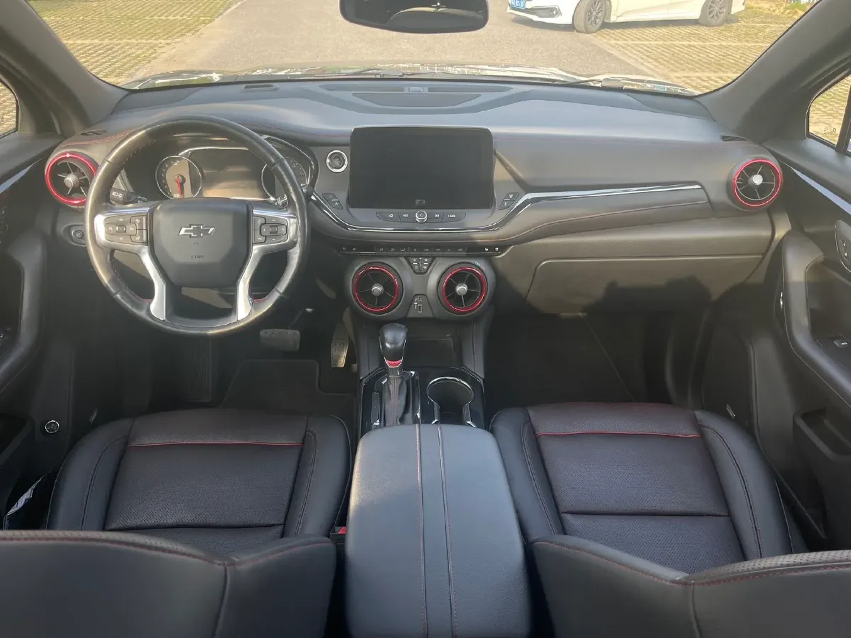 2020 Chevrolet Blazer 2.0T 237HP L4 9AT,autocango,china used car exporter,china ev exporter,chinese used car exporter,chinese used ev exporter