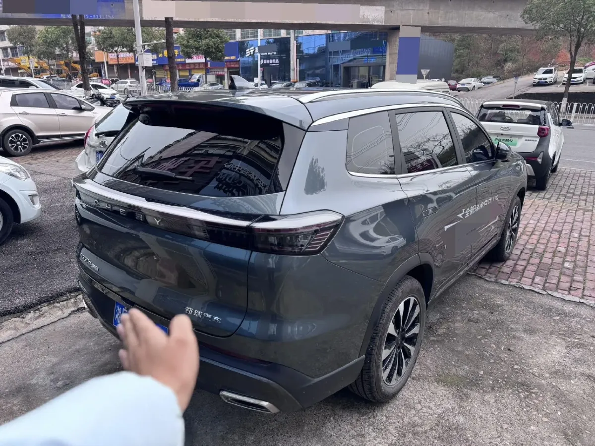2025 Chery Tiggo 8 Plus 1.6T 197HP L4 7DCT,autocango,china used car exporter,china ev exporter,chinese used car exporter,chinese used ev exporter
