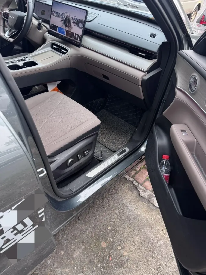 2025 Chery Tiggo 8 Plus 1.6T 197HP L4 7DCT,autocango,china used car exporter,china ev exporter,chinese used car exporter,chinese used ev exporter