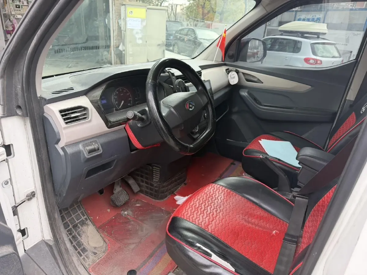 2023 MAXUS EV30 BEV 41.86KWH,autocango,china used car exporter,china ev exporter,chinese used car exporter,chinese used ev exporter