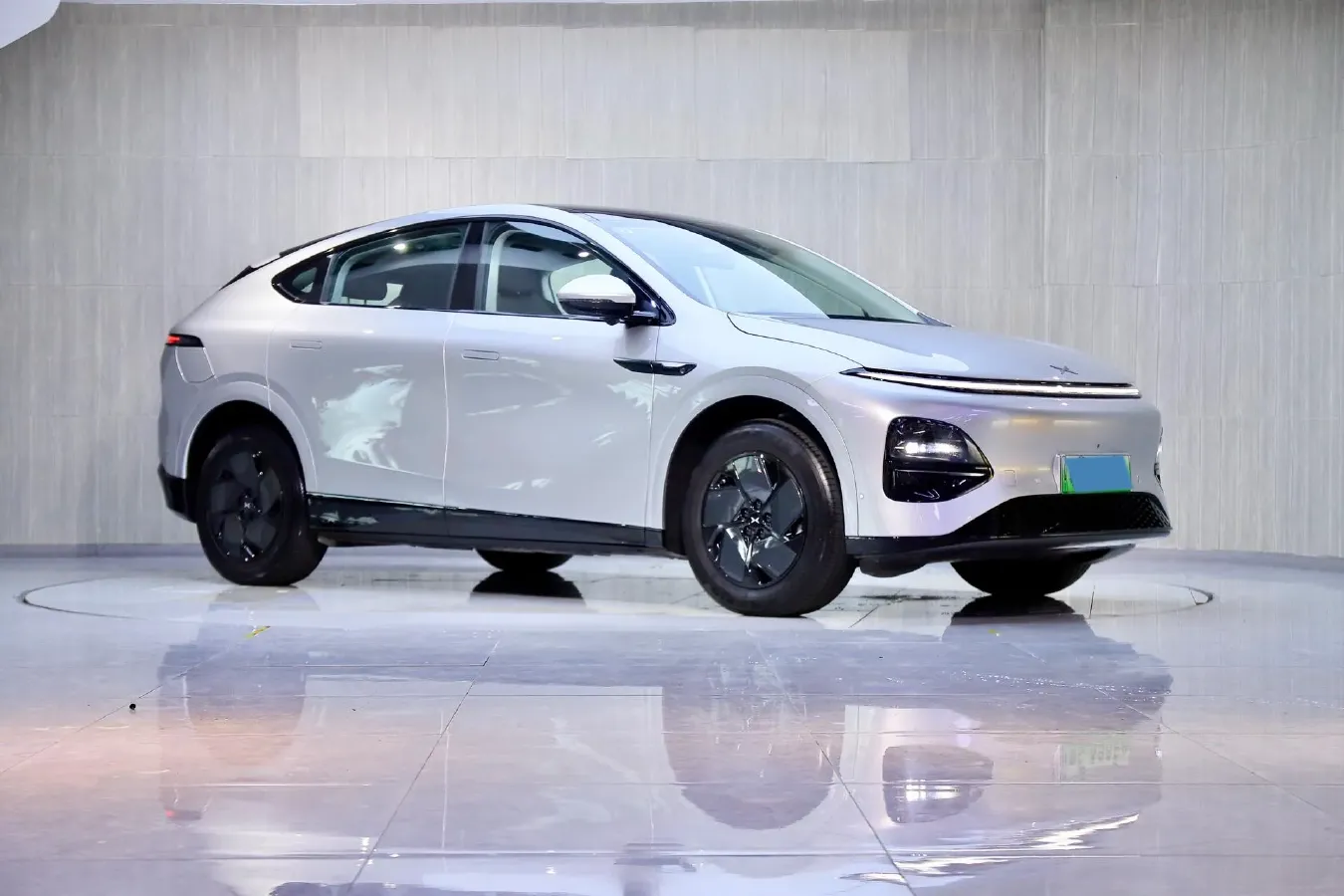 2025 Xpeng G6 BEV 68.5KWH,autocango,china used car exporter,china ev exporter,chinese used car exporter,chinese used ev exporter
