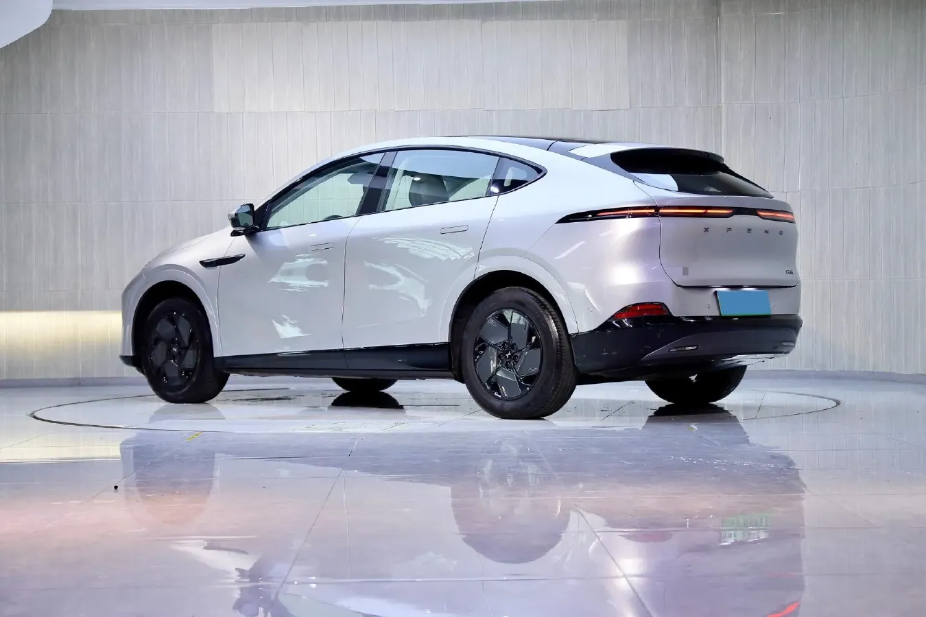 2025 Xpeng G6 BEV 68.5KWH,autocango,china used car exporter,china ev exporter,chinese used car exporter,chinese used ev exporter