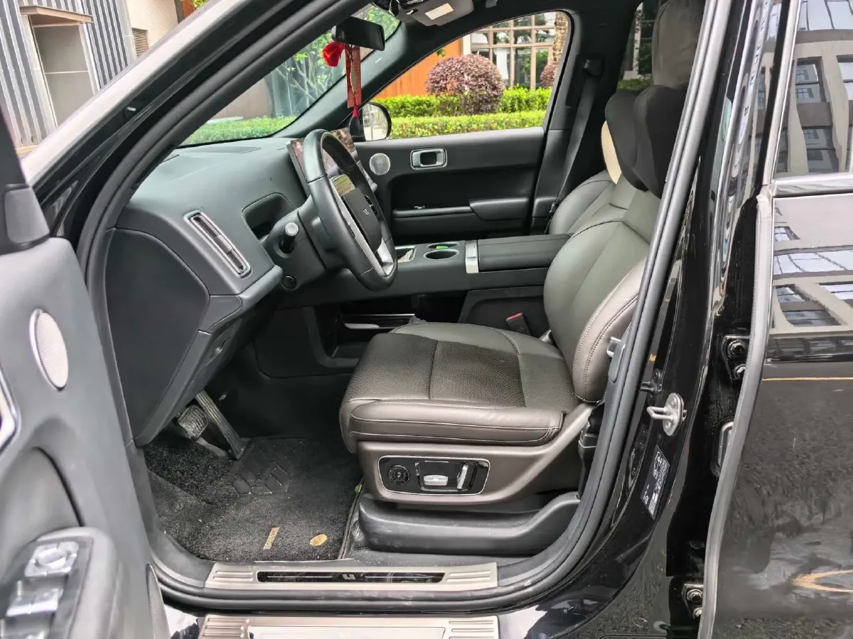 2023 Li L7 Range Extended 154HP REEV 40.9KWH,autocango,china used car exporter,china ev exporter,chinese used car exporter,chinese used ev exporter