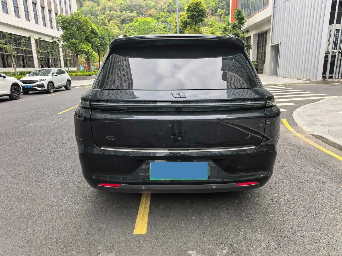 2023 Li L7 Range Extended 154HP REEV 40.9KWH,autocango,china used car exporter,china ev exporter,chinese used car exporter,chinese used ev exporter