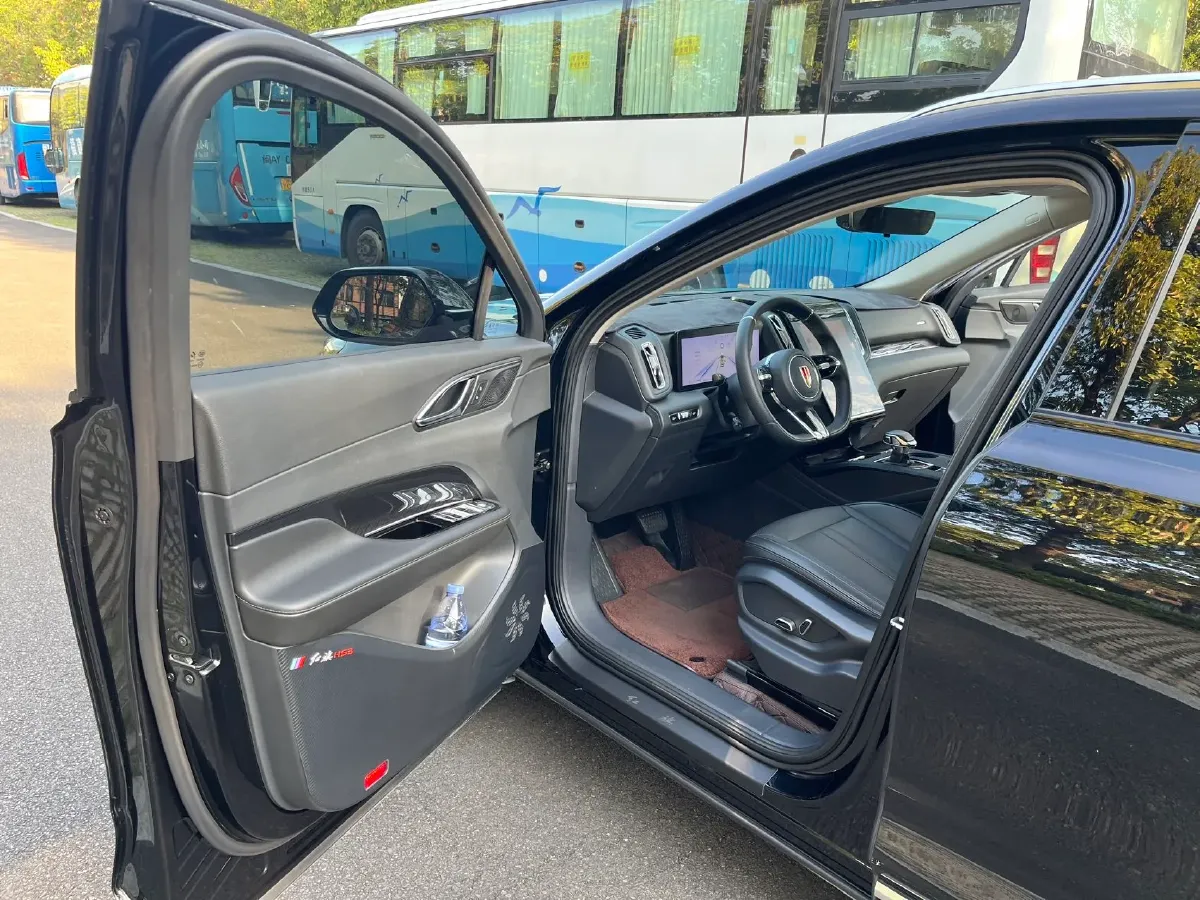 2023 HongQi HS3 1.5T 169HP L4 7DCT,autocango,china used car exporter,china ev exporter,chinese used car exporter,chinese used ev exporter